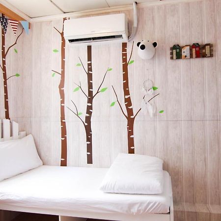 Cozy Inn Jordan Station Hong Kong Exterior foto