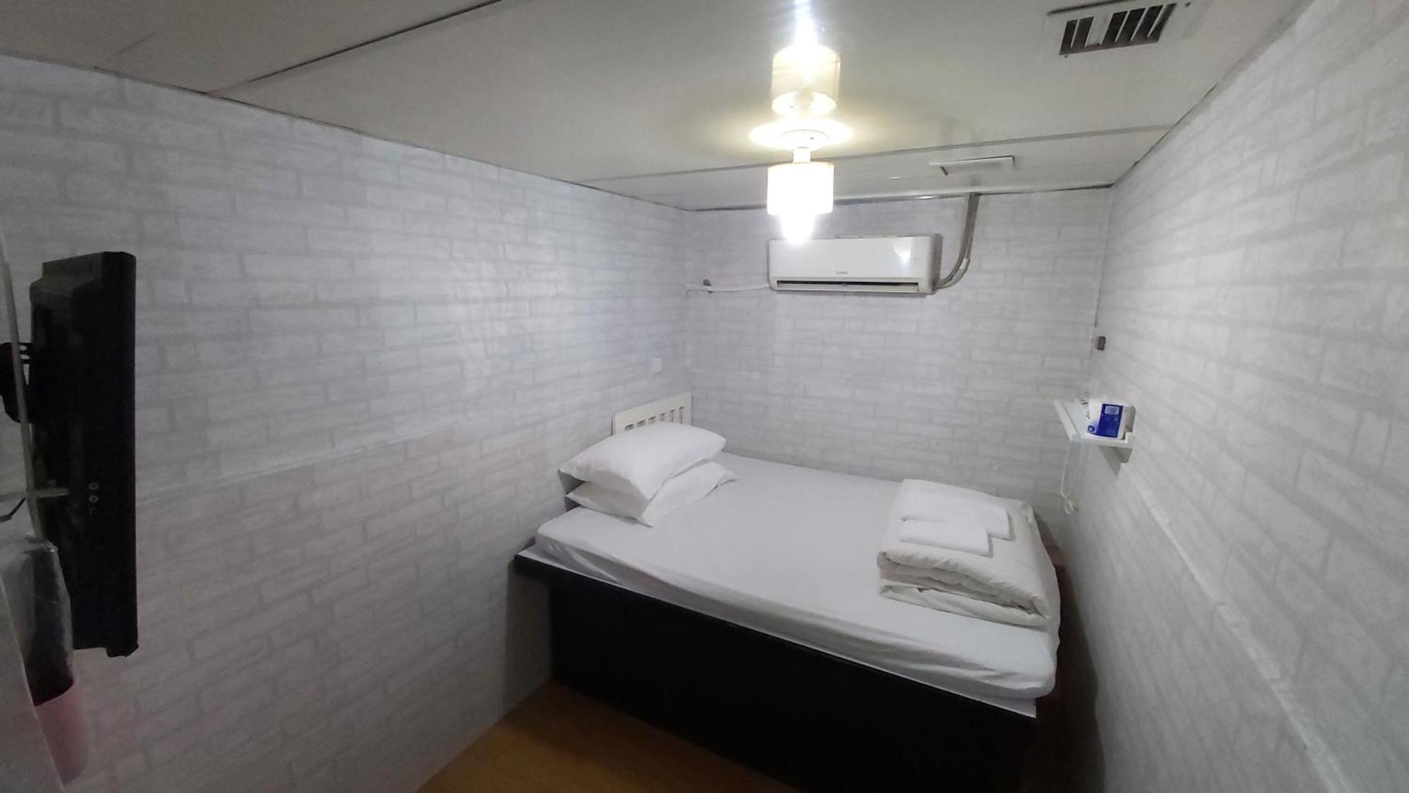Cozy Inn Jordan Station Hong Kong Exterior foto