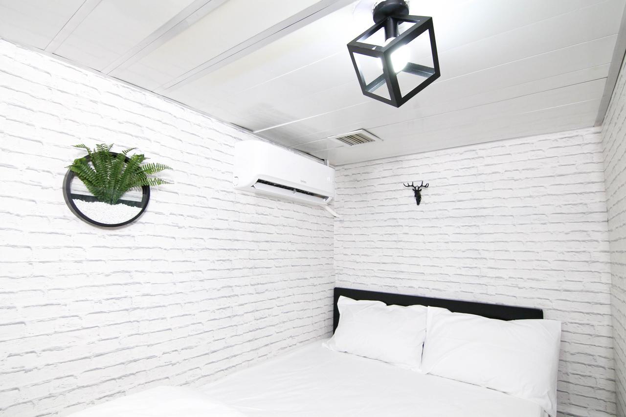 Cozy Inn Jordan Station Hong Kong Exterior foto